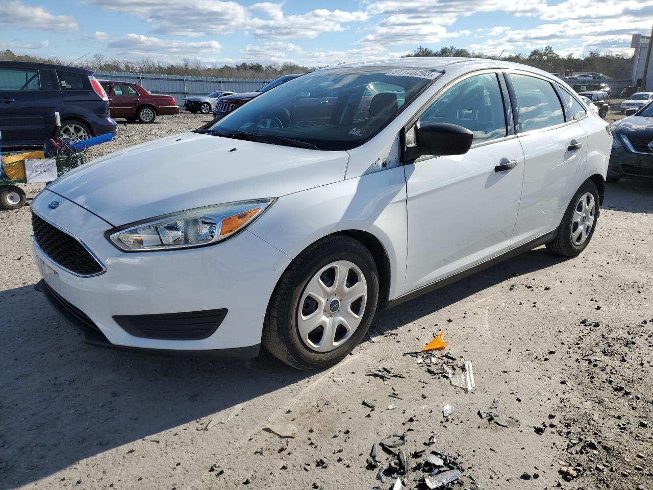 Obraz 1 z 2015 FORD FOCUS S 2015 z VIN 1FADP3E27FL339411