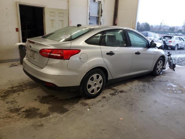 Obraz 3 z 2017 FORD FOCUS S 2017 z VIN 1FADP3E2XHL337400