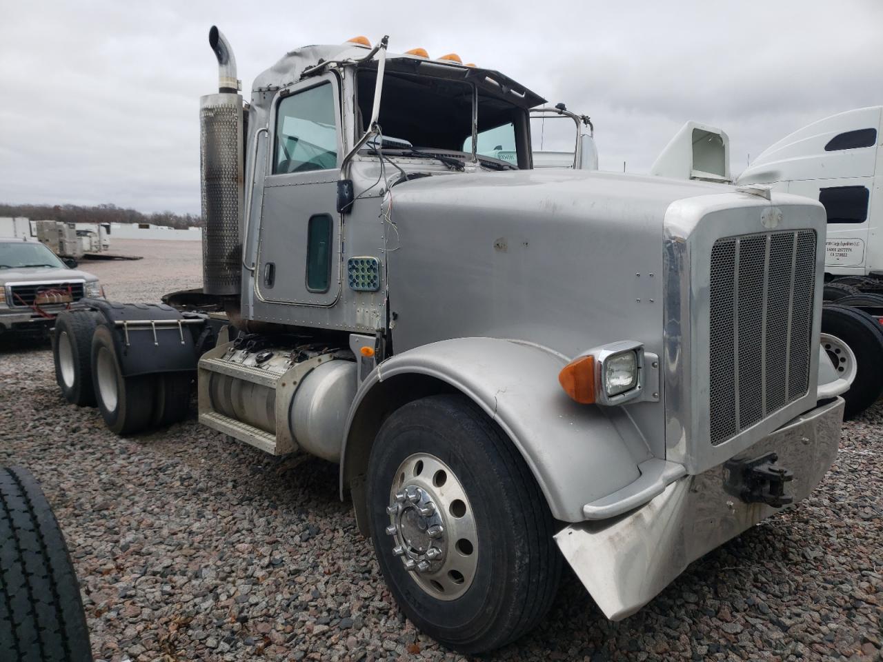 Image 1 of 2010 PETERBILT 367  2010 with VIN 1XPTD49X3AD112972