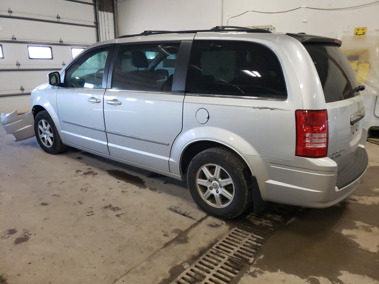 Obraz 2 z 2010 CHRYSLER TOWN & COUNTRY TOURING 2010 z VIN 2A4RR5D15AR127874