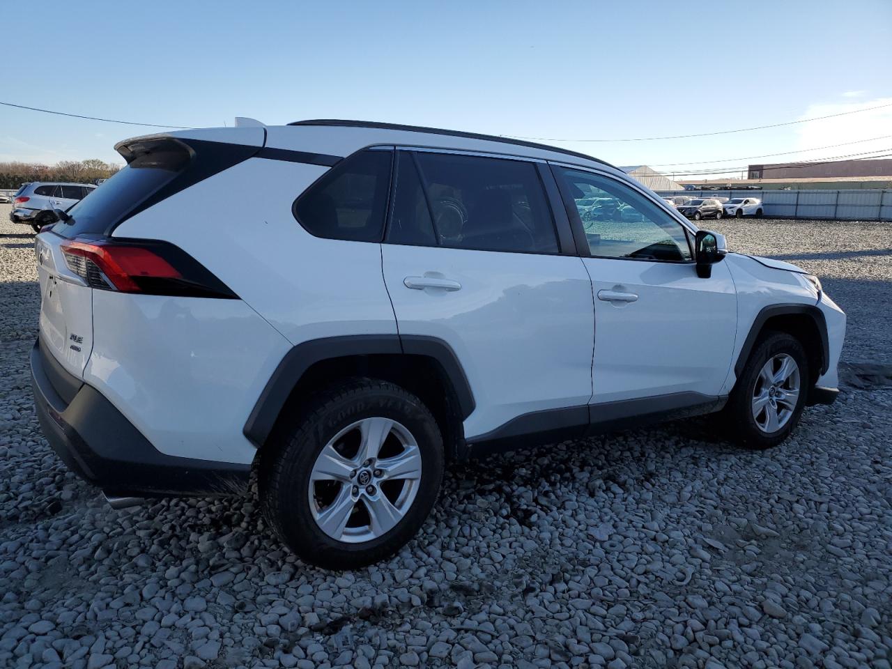 Image 3 of 2020 TOYOTA RAV4 XLE 2020 with VIN 2T3P1RFVXLW126885