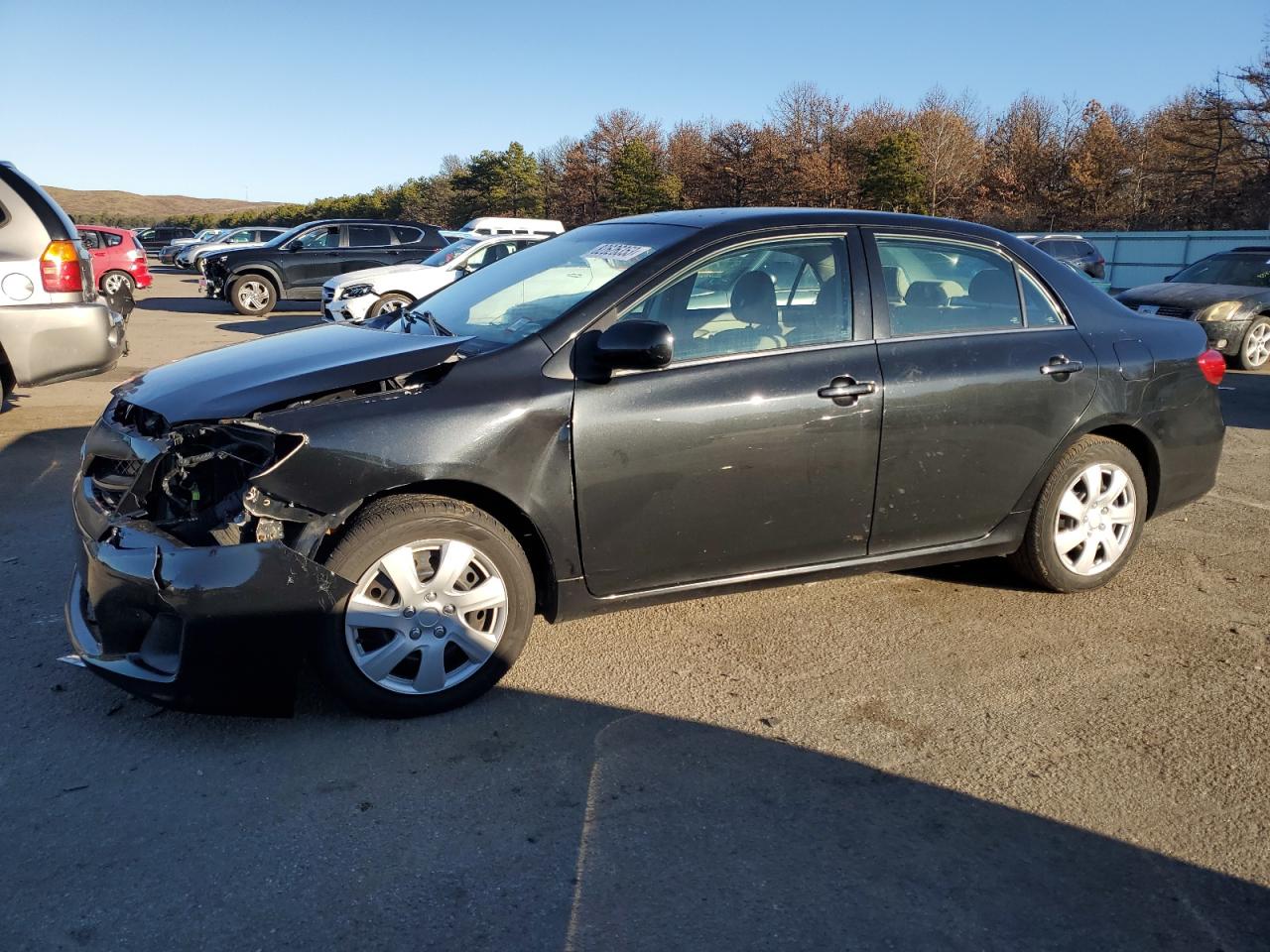 Image 1 of 2013 TOYOTA COROLLA BASE 2013 with VIN 2T1BU4EE0DC032189