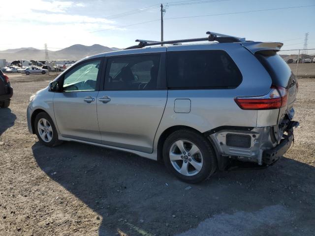 Obraz 2 z 2019 TOYOTA SIENNA LE 2019 z VIN 5TDKZ3DC4KS011572