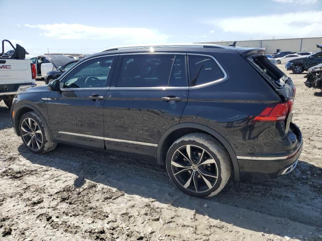 Image 2 of 2023 VOLKSWAGEN TIGUAN SEL R-LINE BLACK 2023 with VIN 3VV4B7AX5PM072188