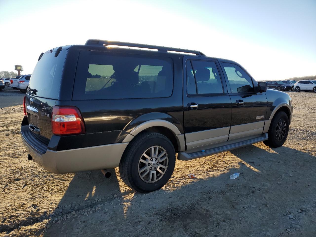 Obraz 3 z 2007 FORD EXPEDITION EL EDDIE BAUER 2007 z VIN 1FMFK17547LA24723