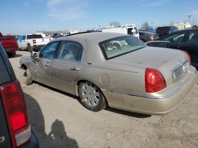Image 2 of 2005 LINCOLN TOWN CAR SIGNATURE LIMITED 2005 with VIN 1LNHM82W05Y671082