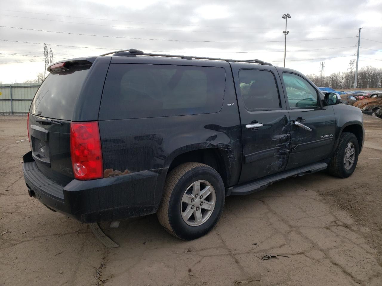 Obraz 3 z 2011 GMC YUKON XL K1500 SLT 2011 z VIN 1GKS2KE33BR307795