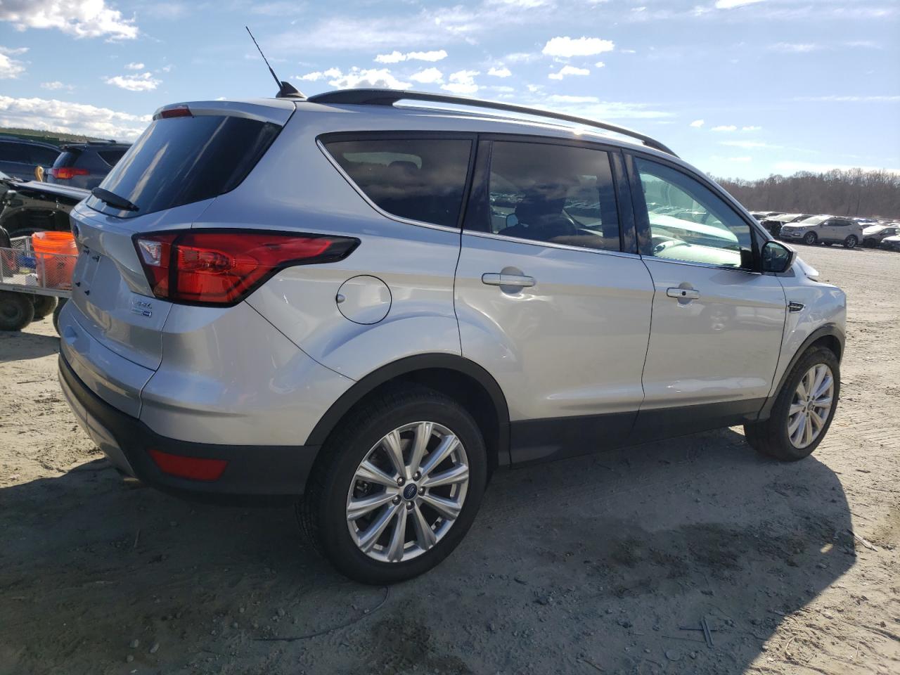 Image 3 of 2019 FORD ESCAPE SEL 2019 with VIN 1FMCU9HDXKUA39540