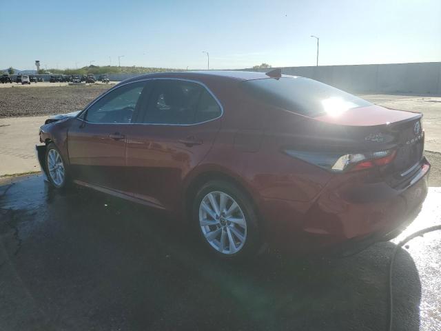 Obraz 2 z 2022 TOYOTA CAMRY LE 2022 z VIN 4T1C11AK1NU055732