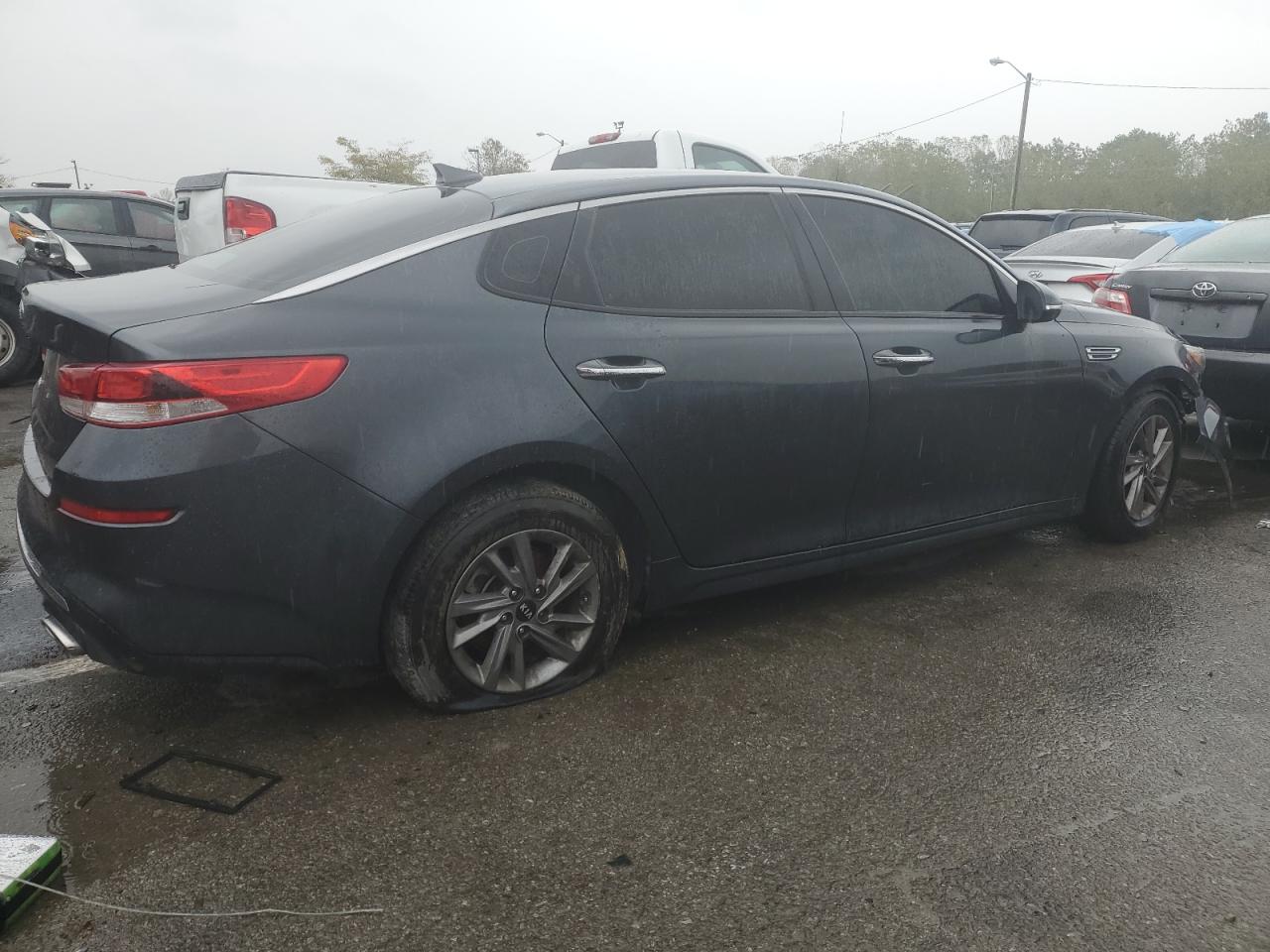 Obraz 3 z 2020 KIA OPTIMA LX 2020 z VIN 5XXGT4L31LG436457