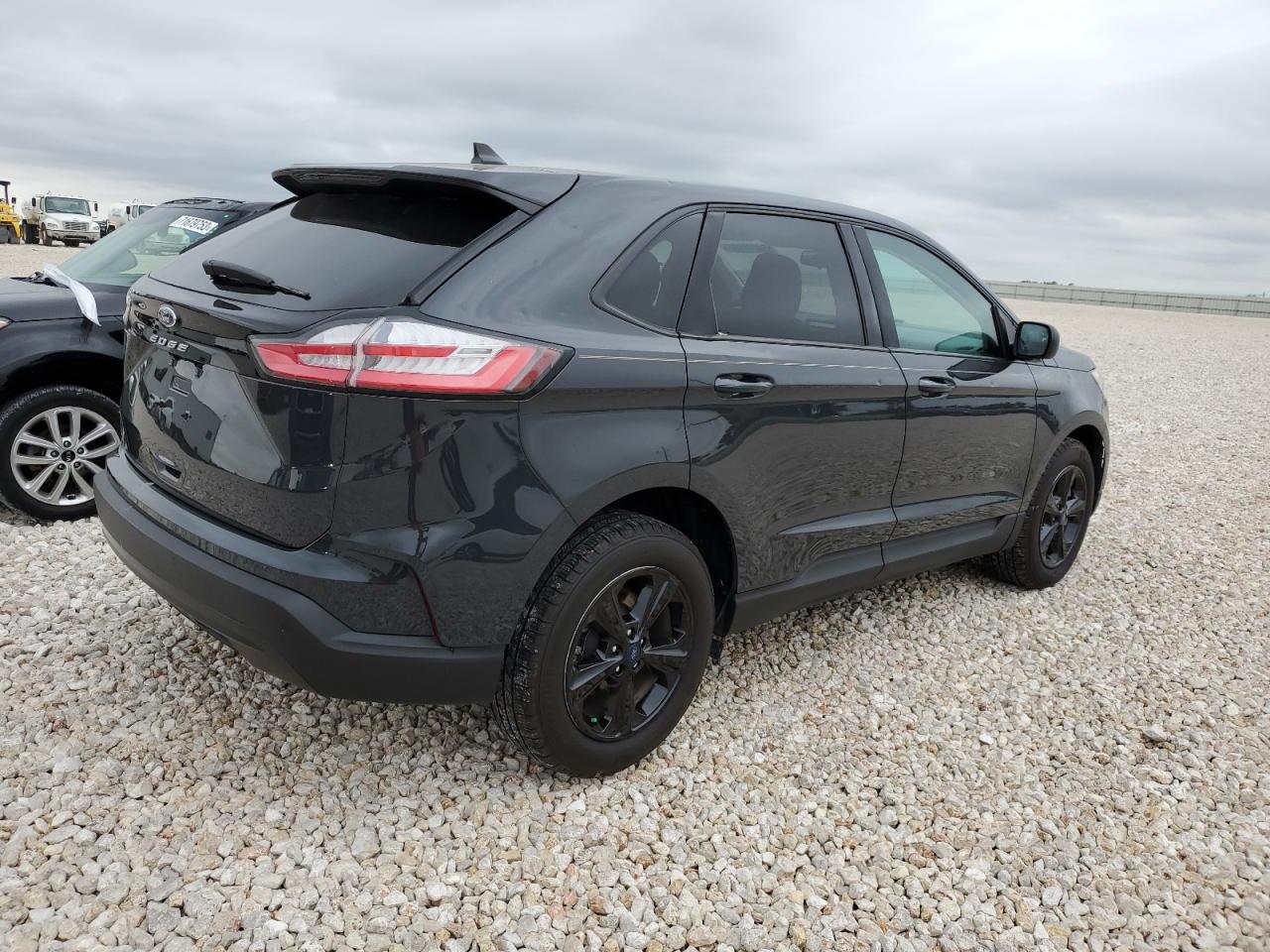 Image 3 of 2021 FORD EDGE SE 2021 with VIN 2FMPK3G95MBA11249