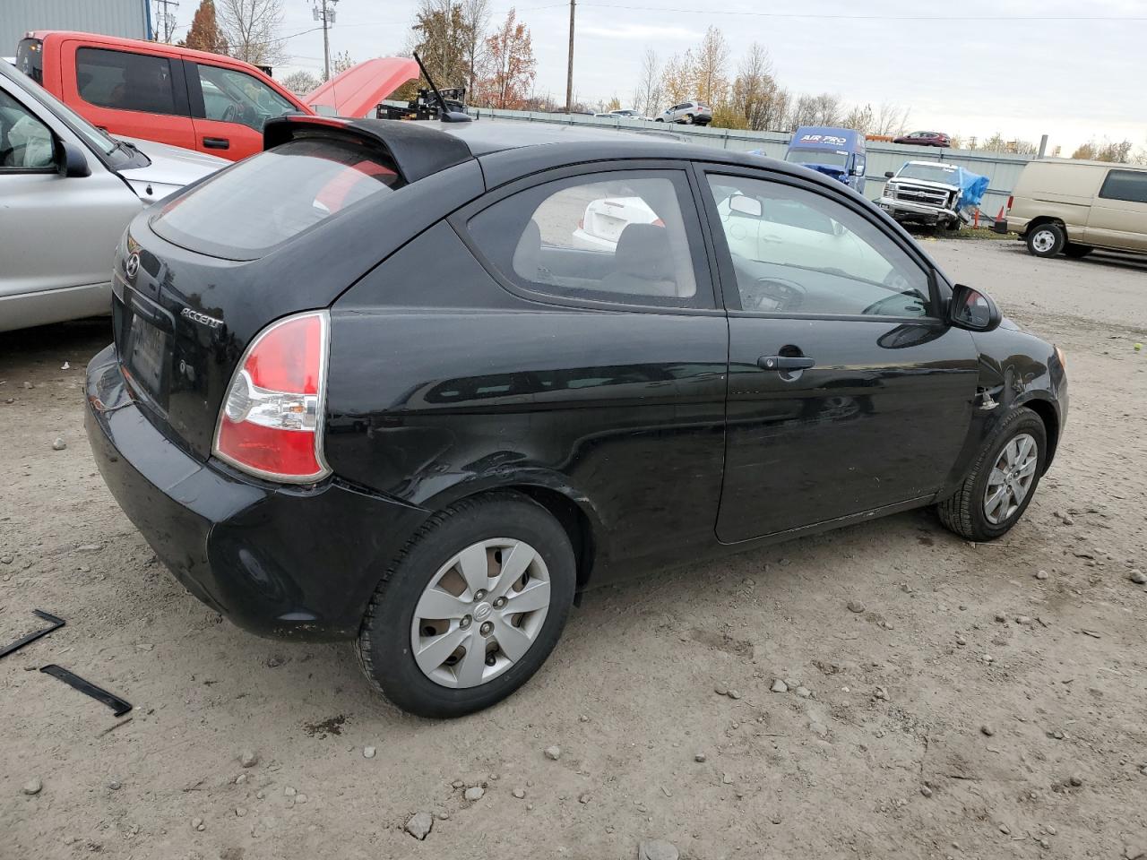 Image 3 of 2008 HYUNDAI ACCENT GS 2008 with VIN KMHCM36C88U086792