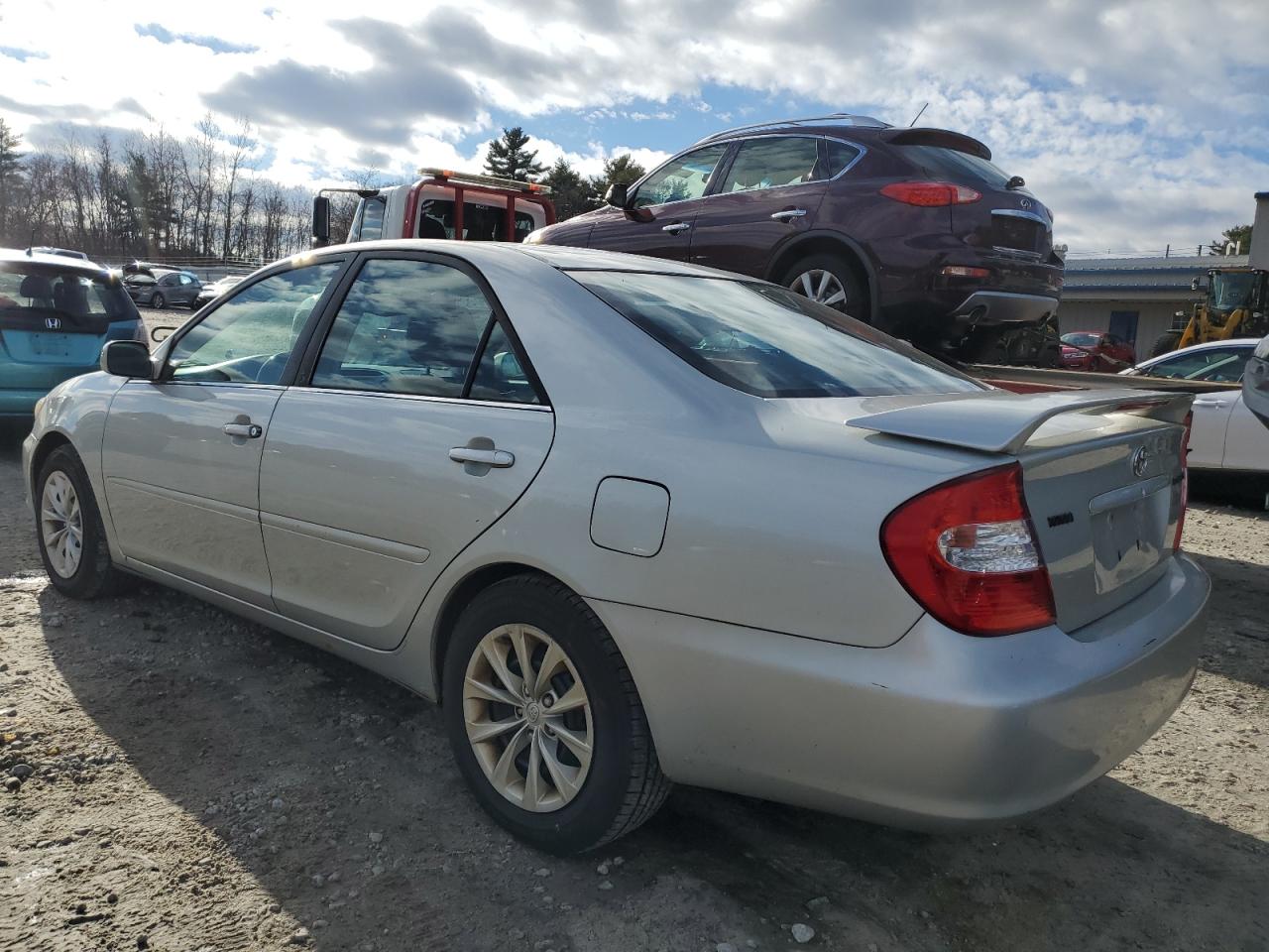 Изображение 2 2003 TOYOTA CAMRY LE 2003 с VIN 4T1BE32KX3U256827