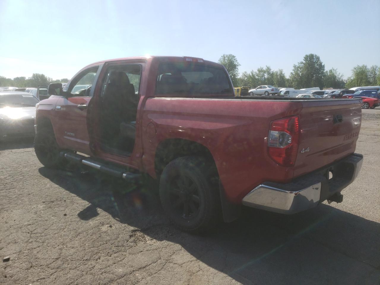 Изображение 2 2014 TOYOTA TUNDRA CREWMAX SR5 2014 с VIN 5TFDY5F17EX415001