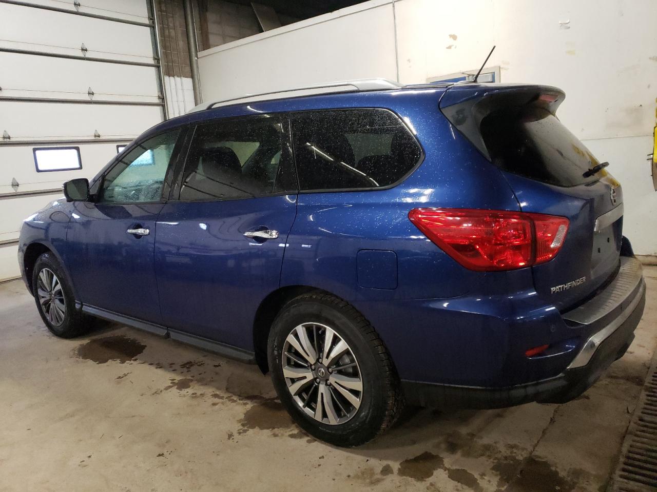 Image 2 of 2017 NISSAN PATHFINDER S 2017 with VIN 5N1DR2MM4HC689451