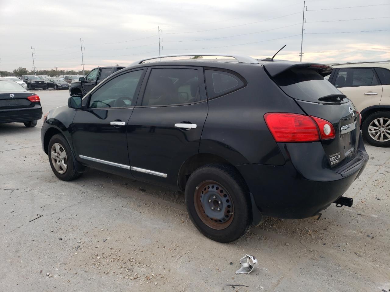 Изображение 2 2015 NISSAN ROGUE SELECT S 2015 с VIN JN8AS5MT8FW156023