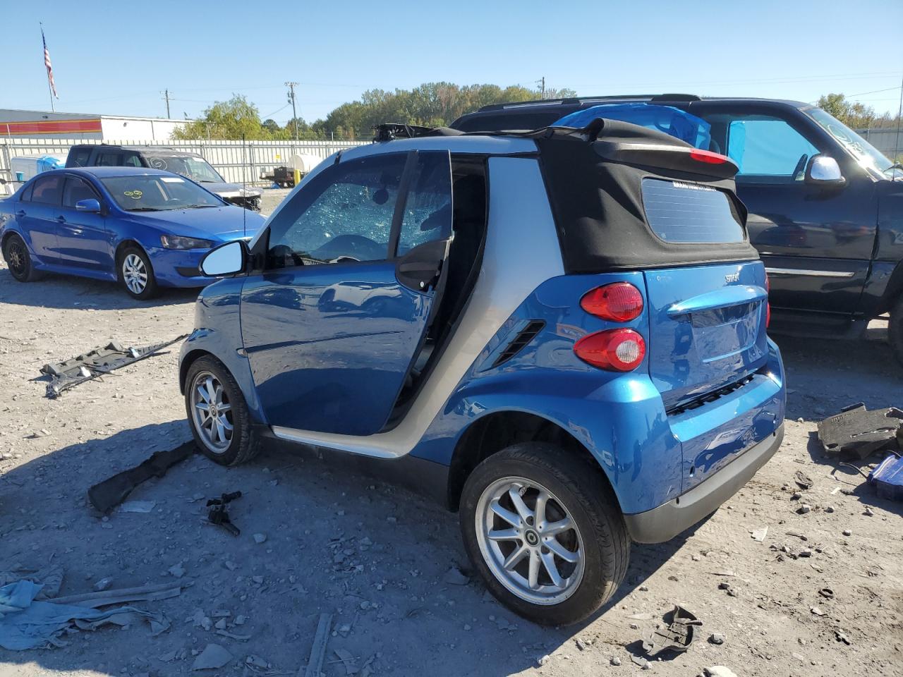 Image 2 of 2008 SMART FORTWO PASSION 2008 with VIN WMEEK31X58K191090