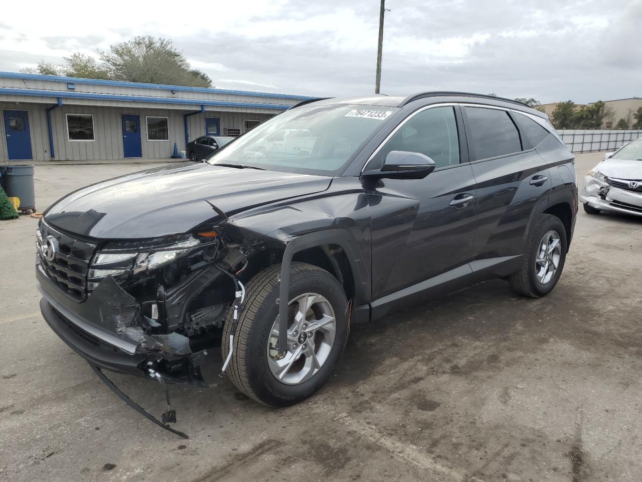 Image 1 of 2023 HYUNDAI TUCSON SEL 2023 with VIN 5NMJBCAE7PH286501