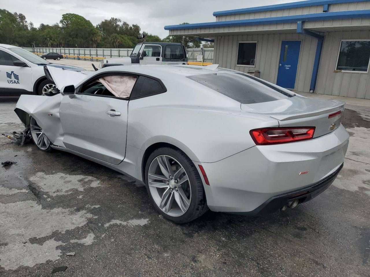 Изображение 2 2017 CHEVROLET CAMARO LT 2017 с VIN 1G1FB1RS0H0120755