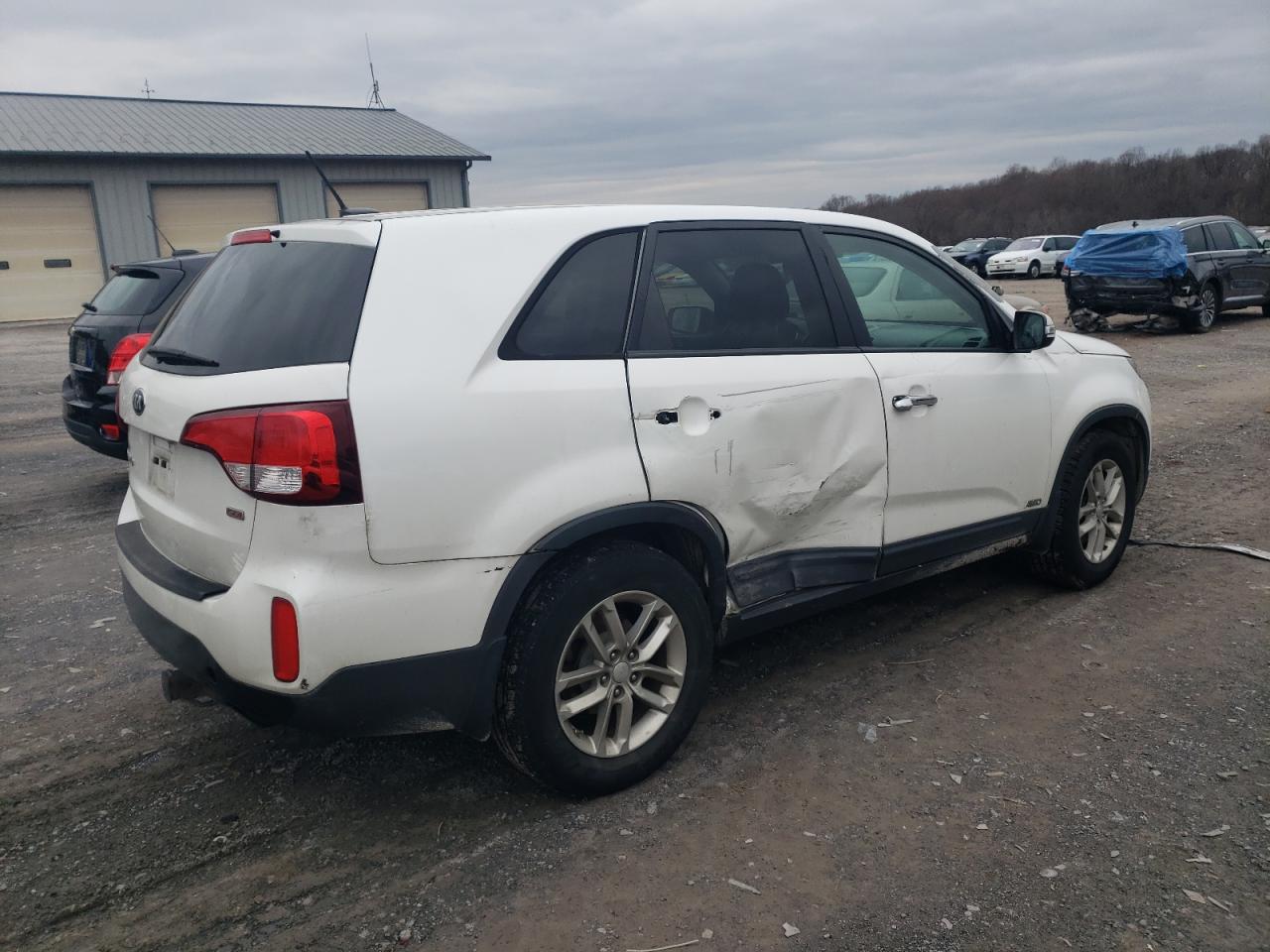 Obraz 3 z 2014 KIA SORENTO LX 2014 z VIN 5XYKTCA67EG519729