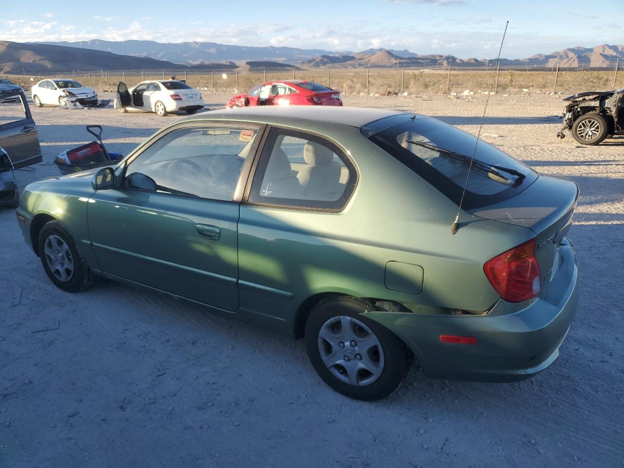 Obraz 2 z 2005 HYUNDAI ACCENT GS 2005 z VIN KMHCG35C25U335463
