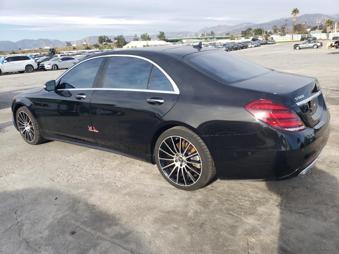Image 2 of 2019 MERCEDES-BENZ S 560 2019 with VIN WDDUG8DB4KA451121