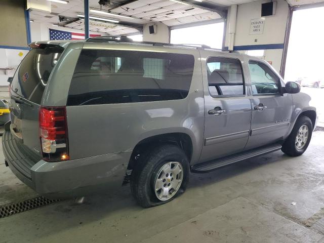Image 3 of 2009 CHEVROLET SUBURBAN K1500 LT 2009 with VIN 1GNFK263X9R247351
