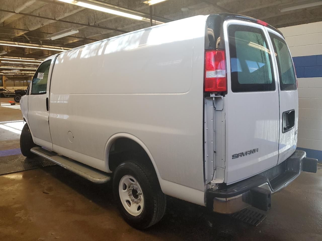 Изображение 2 2022 GMC SAVANA G2500 2022 с VIN 1GTW7AFP6N1176262