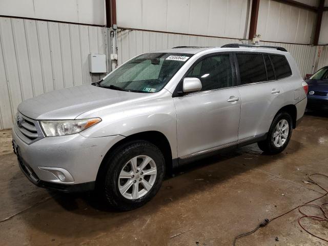 Image 1 of 2013 TOYOTA HIGHLANDER BASE 2013 with VIN 5TDBK3EH2DS253889
