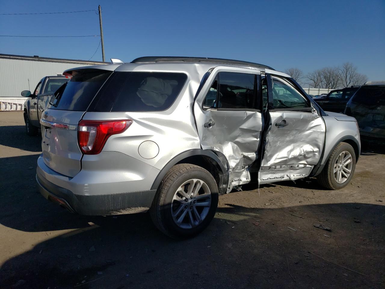 Image 3 of 2017 FORD EXPLORER  2017 with VIN 1FM5K7B82HGE34530
