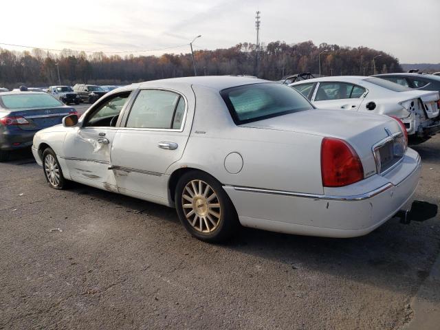 Image 2 of 2004 LINCOLN TOWN CAR EXECUTIVE 2004 with VIN 1LNHM81W64Y682720