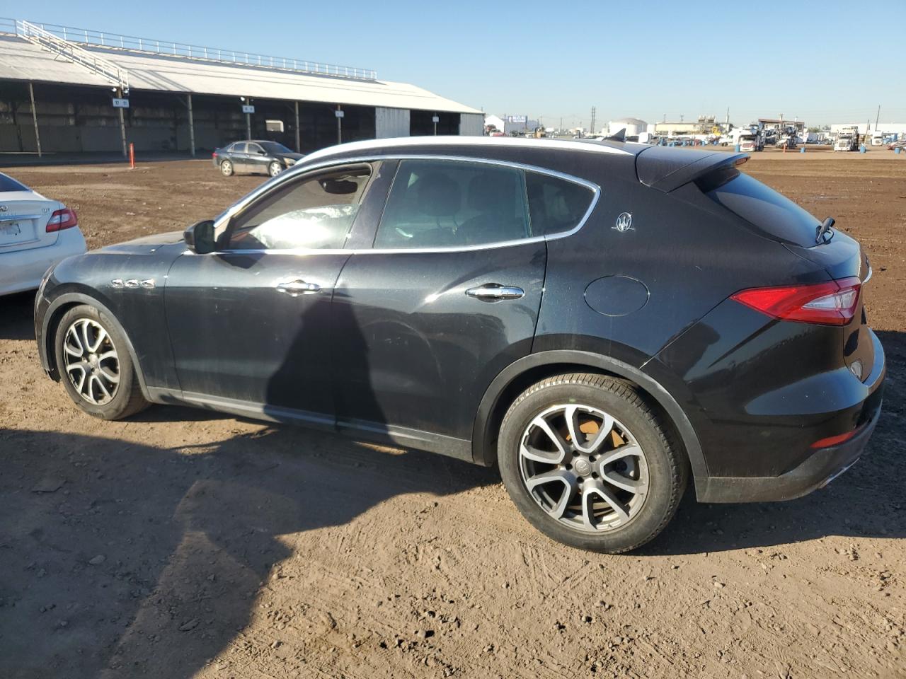 Obraz 2 z Maserati Levante 2017 z VIN ZN661XUA0HX207010