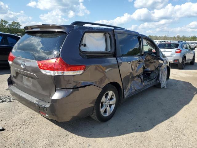Image 3 of Toyota Sienna Le 2013 with VIN 5TDKK3DC2DS377988