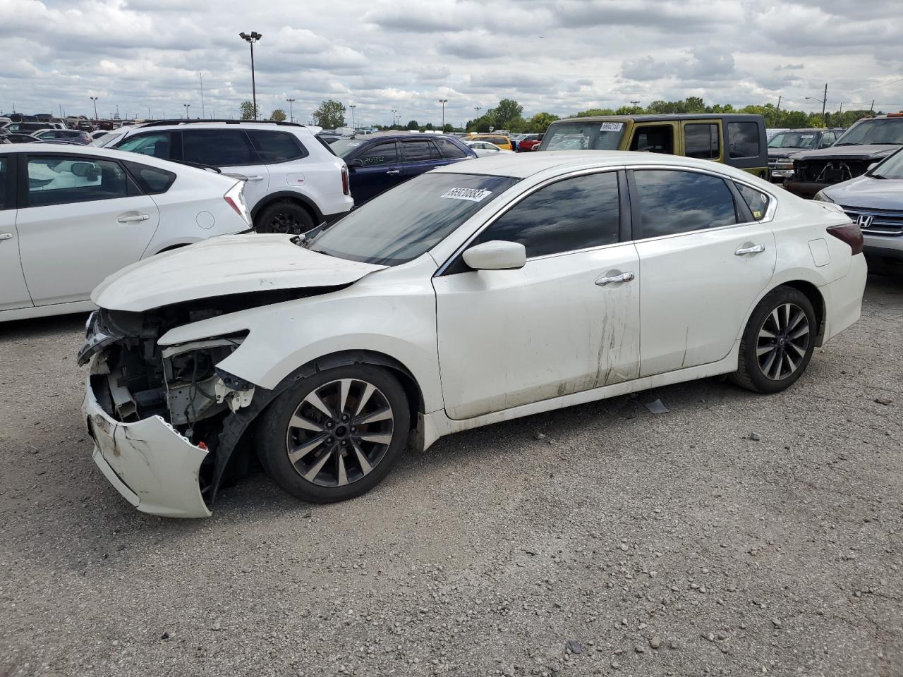 Image 1 of 2017 NISSAN ALTIMA 2.5 2017 with VIN 1N4AL3AP4HC483534