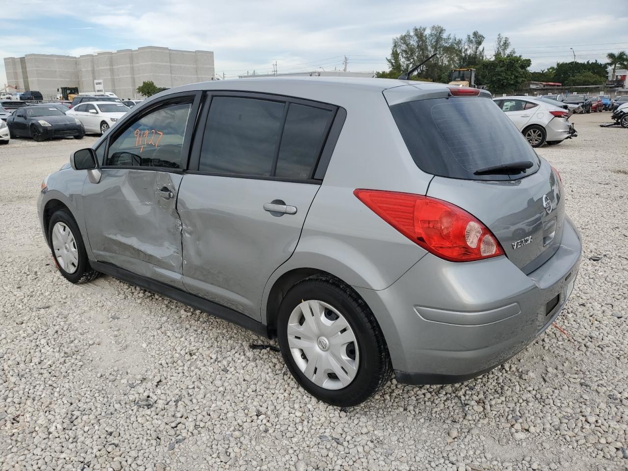 Изображение 2 2011 NISSAN VERSA S 2011 с VIN 3N1BC1CP1BL392591