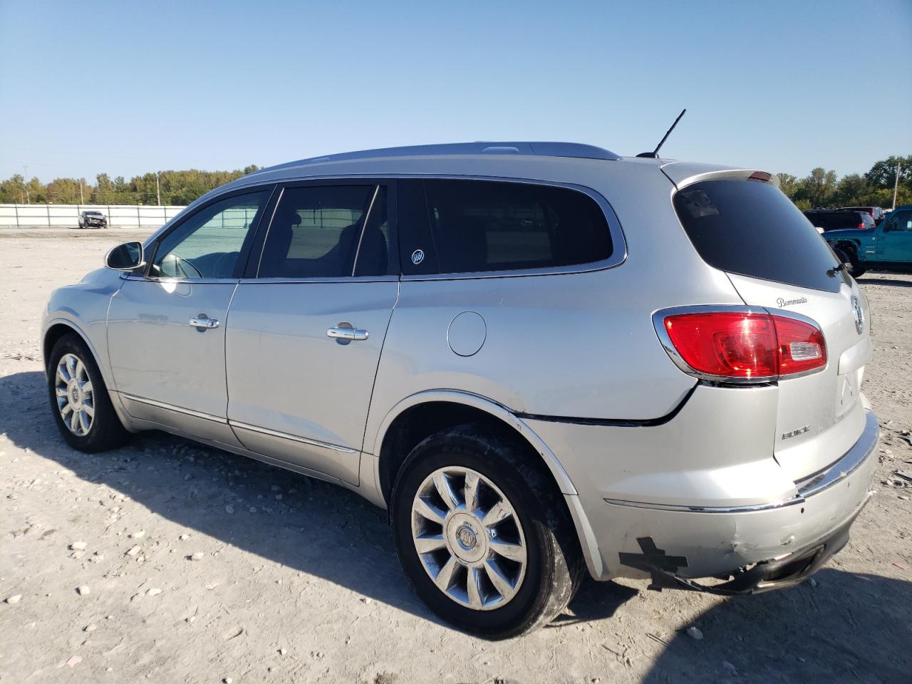 Изображение 2 2015 BUICK ENCLAVE  2015 с VIN 5GAKVBKD1FJ214554