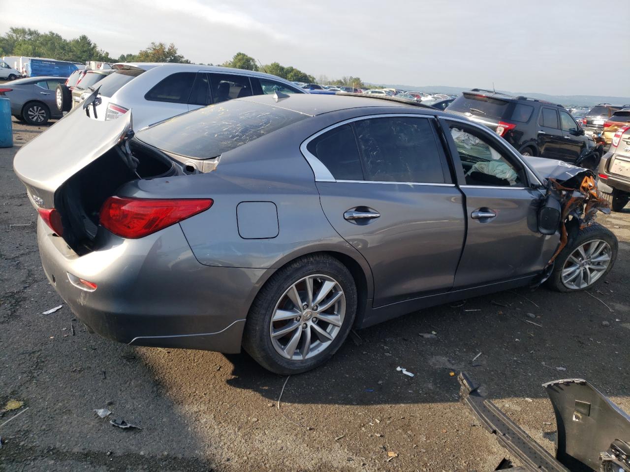 Obraz 3 z 2015 INFINITI Q50 BASE 2015 z VIN JN1BV7AR7FM397582