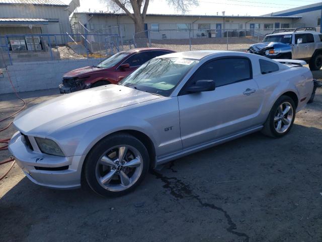 Obraz 1 z 2005 FORD MUSTANG GT 2005 z VIN 1ZVFT82HX55181859
