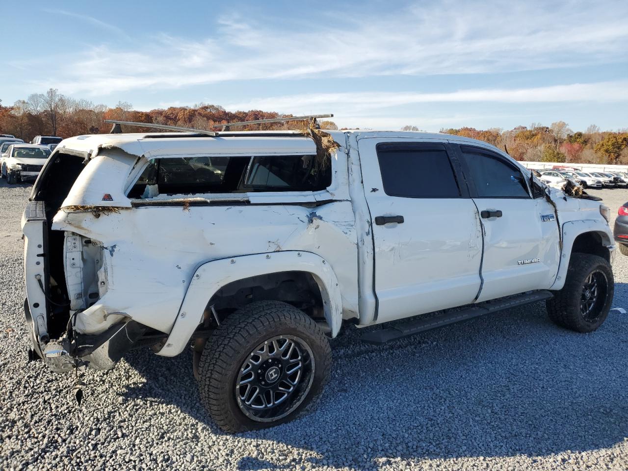 Изображение 3 2016 TOYOTA TUNDRA CREWMAX SR5 2016 с VIN 5TFDW5F12GX559144