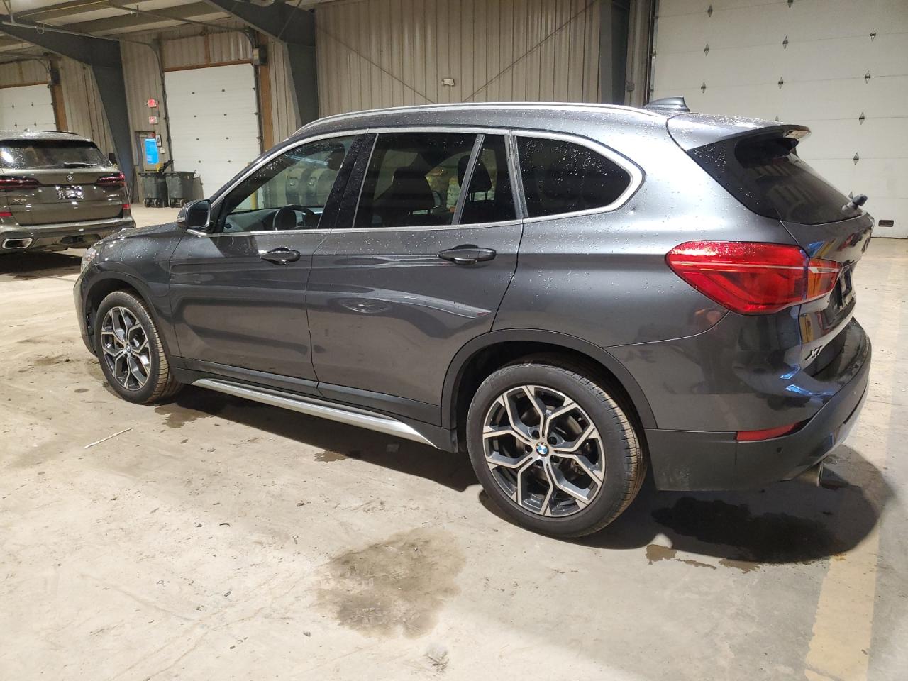 Obraz 2 z 2022 BMW X1 XDRIVE28I 2022 z VIN WBXJG9C04N5V24202