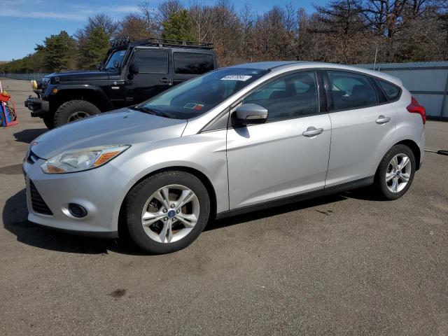 Image 1 of 2013 FORD FOCUS SE 2013 with VIN 1FADP3K25DL355396