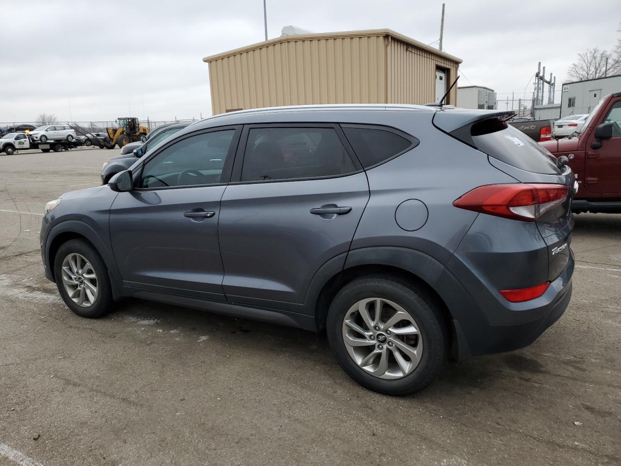 Obraz 2 z 2016 HYUNDAI TUCSON LIMITED 2016 z VIN KM8J3CA48GU118603