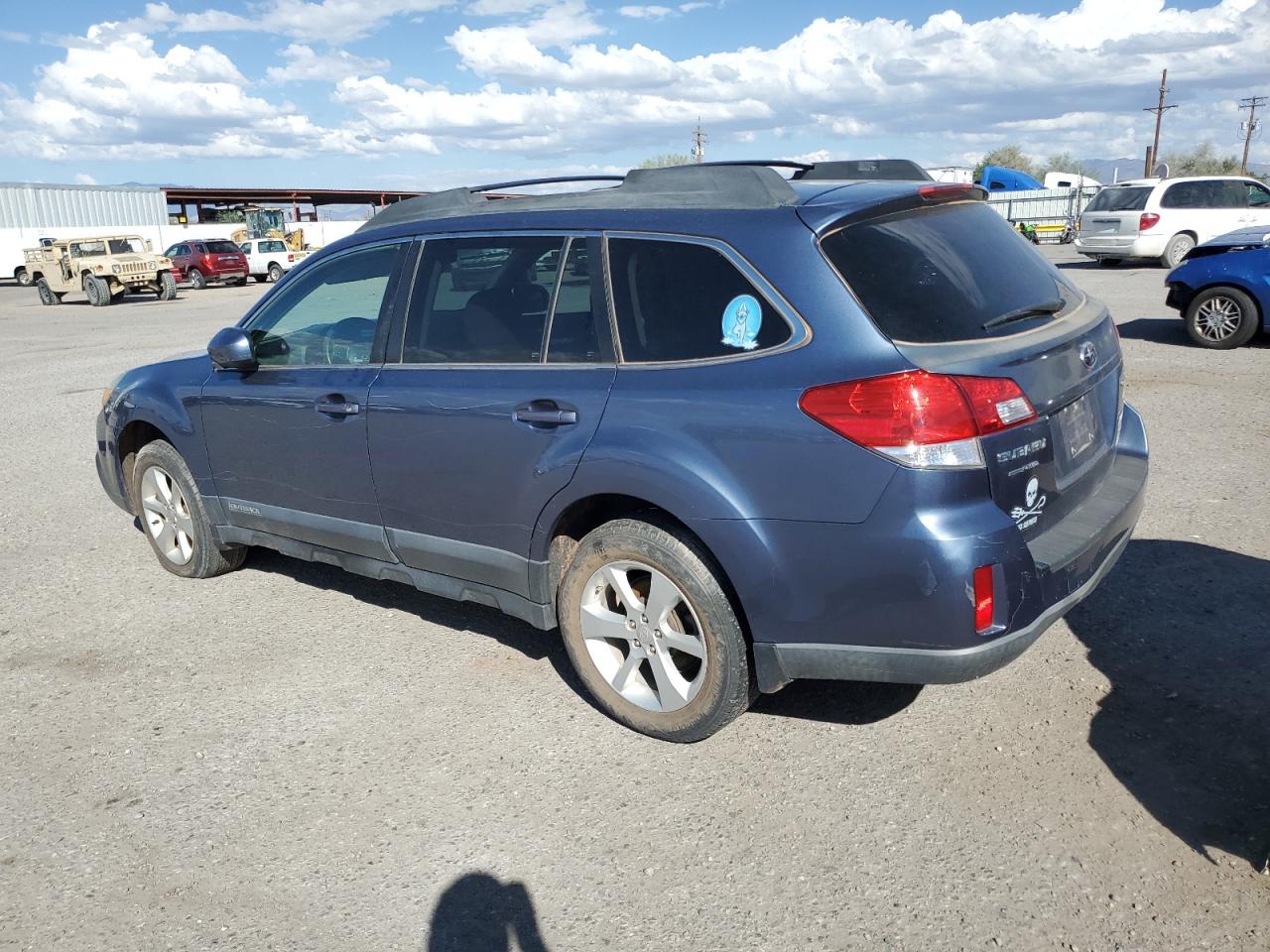 Изображение 2 2013 SUBARU OUTBACK 2.5I PREMIUM 2013 с VIN 4S4BRBBC1D3240871