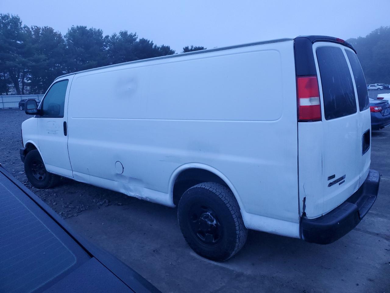 Изображение 2 2011 CHEVROLET EXPRESS G2500  2011 с VIN 1GCWGGCA0B1100986
