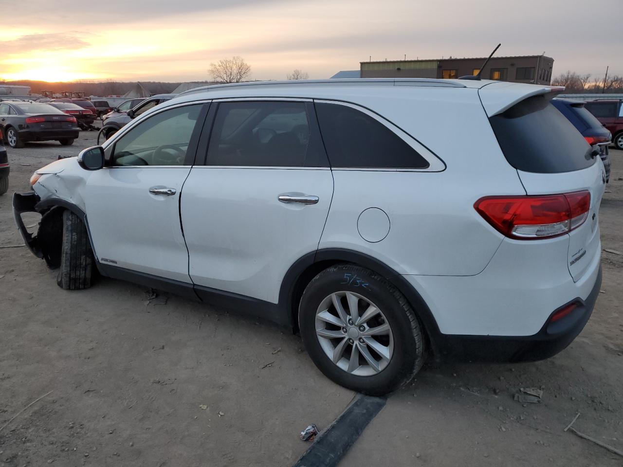 Image 2 of 2016 KIA SORENTO LX 2016 with VIN 5XYPGDA57GG159436