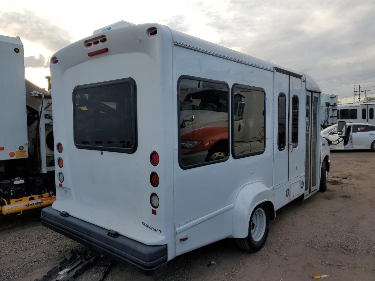 Изображение 3 2017 FORD ECONOLINE E350 SUPER DUTY CUTAWAY VAN 2017 с VIN 1FDEE3FS1HDC70906