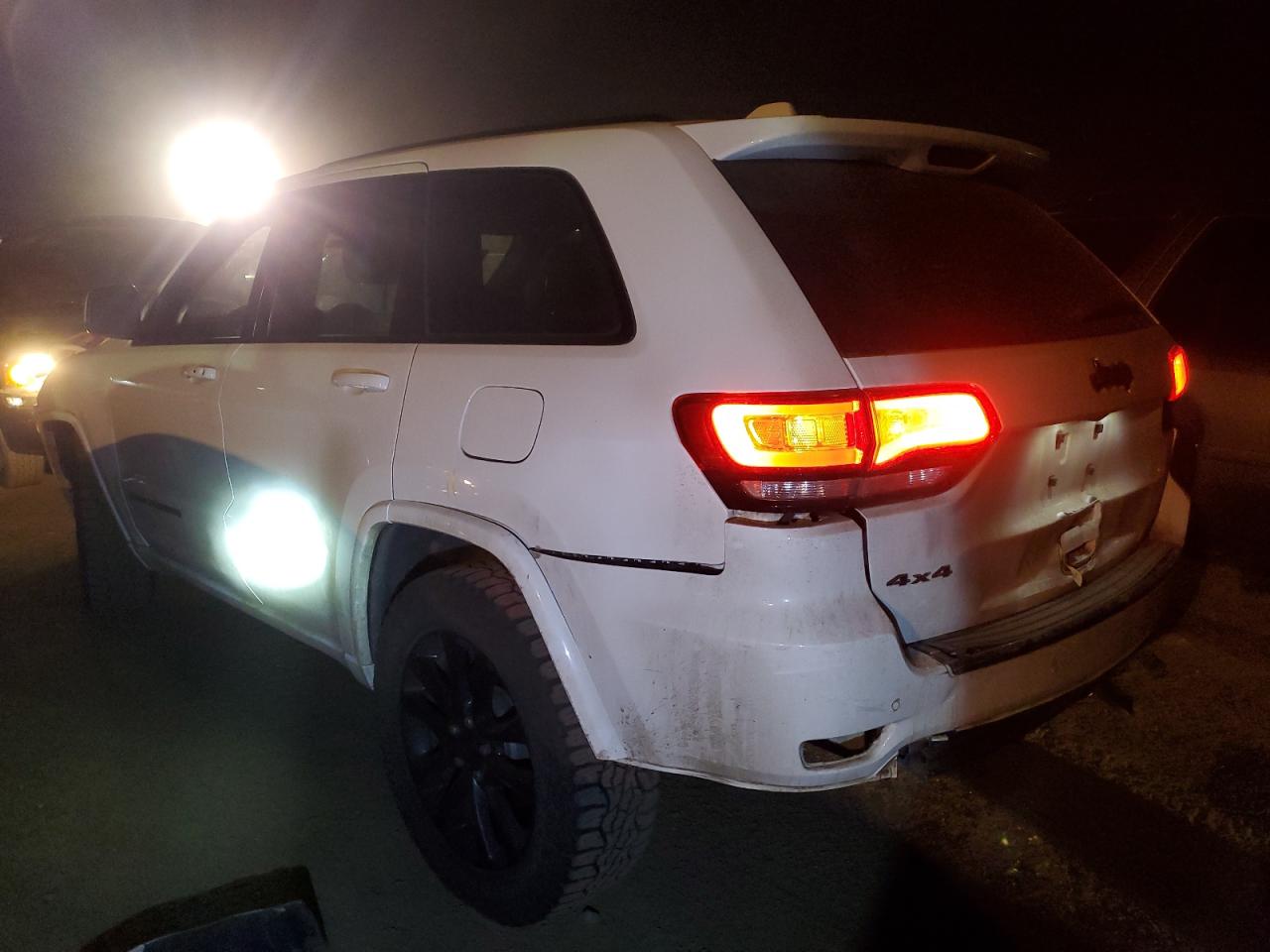 Obraz 2 z 2018 JEEP GRAND CHEROKEE LAREDO 2018 z VIN 1C4RJFAGXJC249263