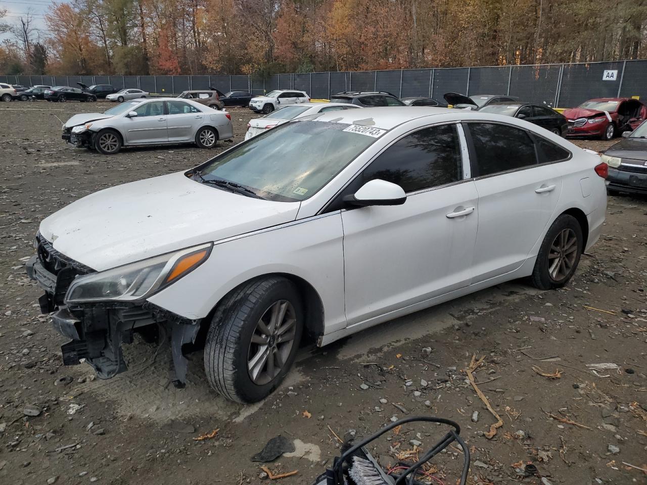 Obraz 1 z 2015 HYUNDAI SONATA SE 2015 z VIN 5NPE24AF1FH007724