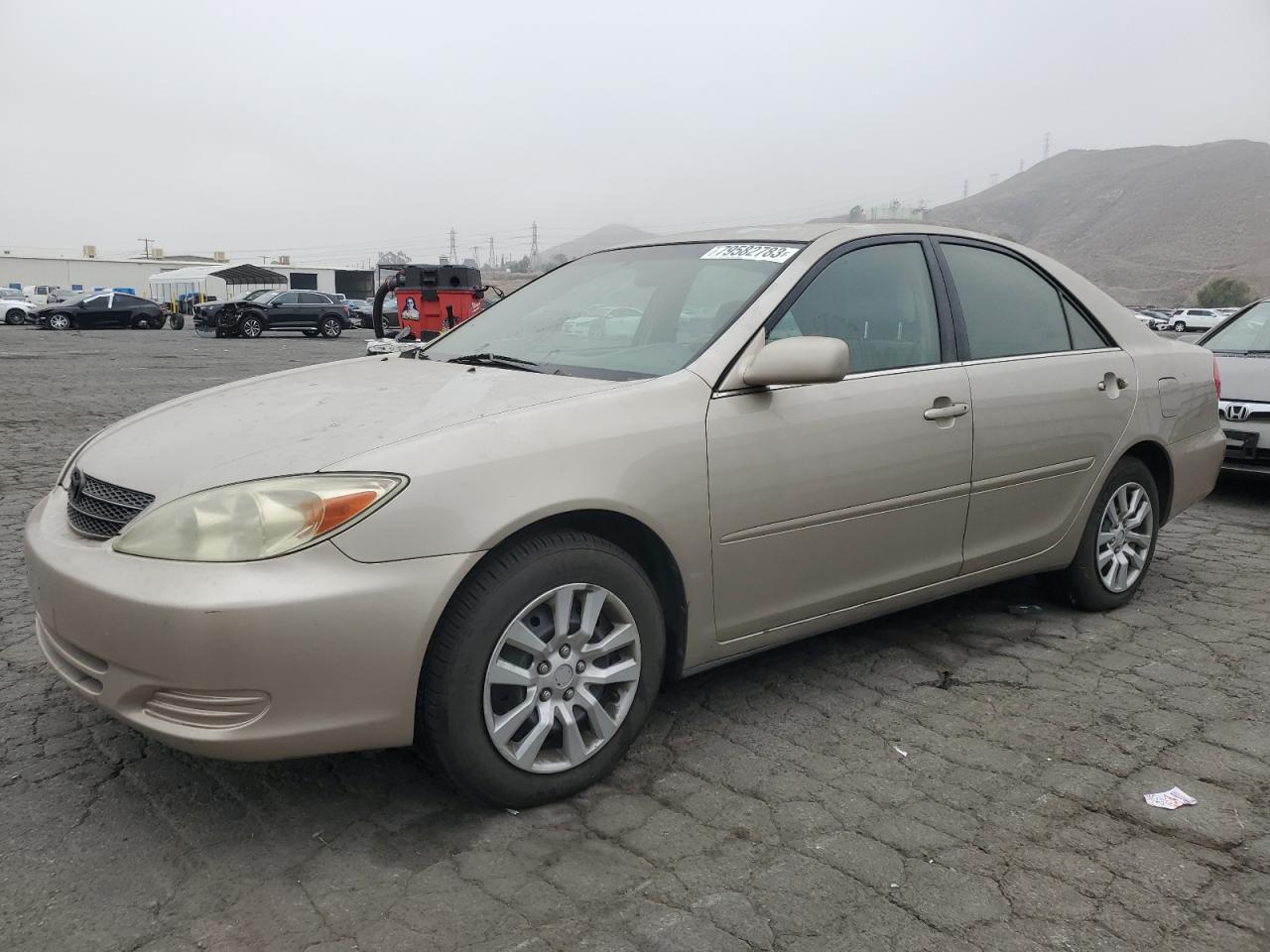 Obraz 1 z 2003 TOYOTA CAMRY LE 2003 z VIN 4T1BF32K43U556229