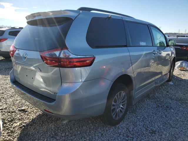 Obraz 3 z 2020 TOYOTA SIENNA XLE 2020 z VIN 5TDYZ3DC0LS083848